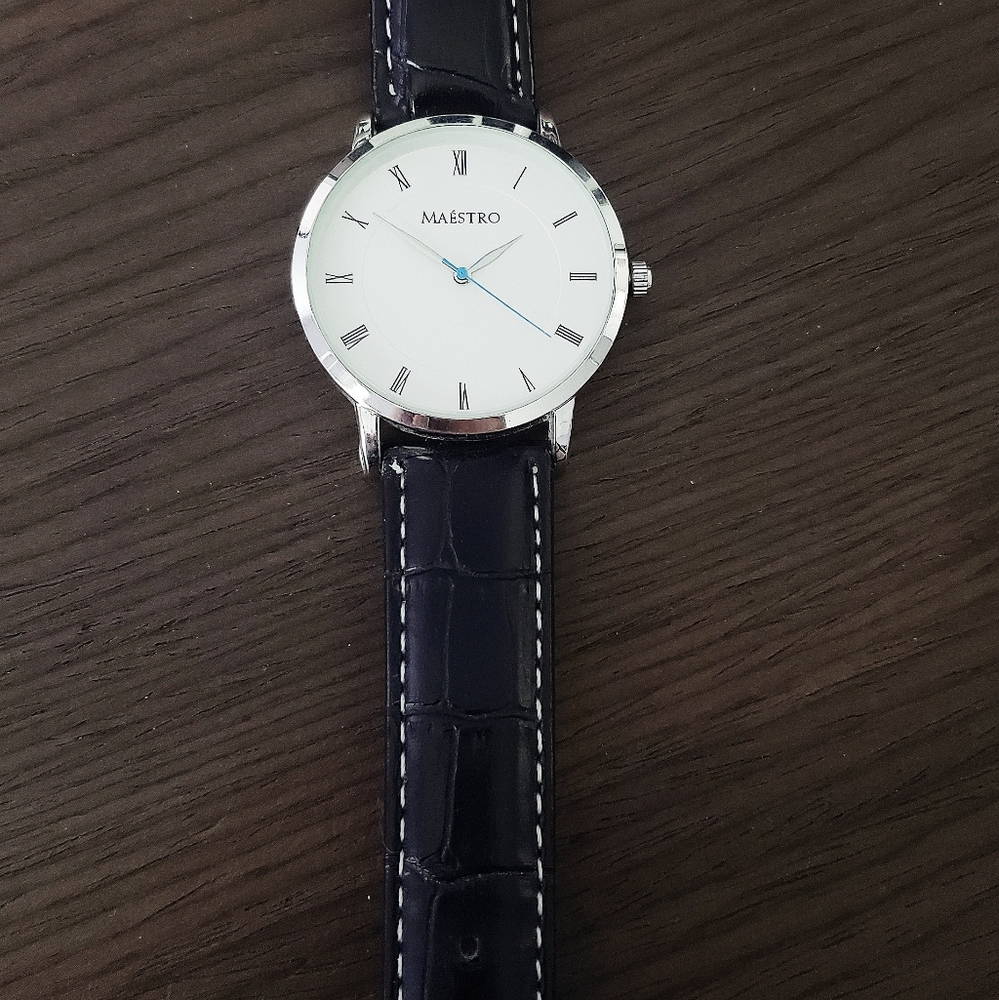 Maestro Classico Watch - Picture 3 of 4